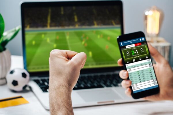 UGM77 Taruhan Bola Online: Prediksi Tepat untuk Menang di Liga-Liga Populer